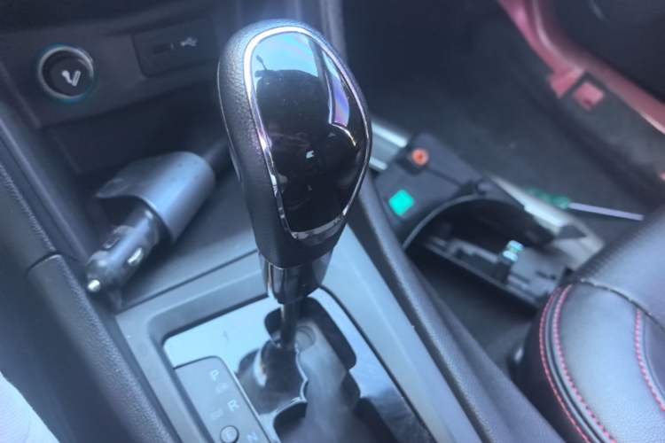 Used Chery Arrizo 5 2016 1.5L CVT Lingrui Edition Gear Lever