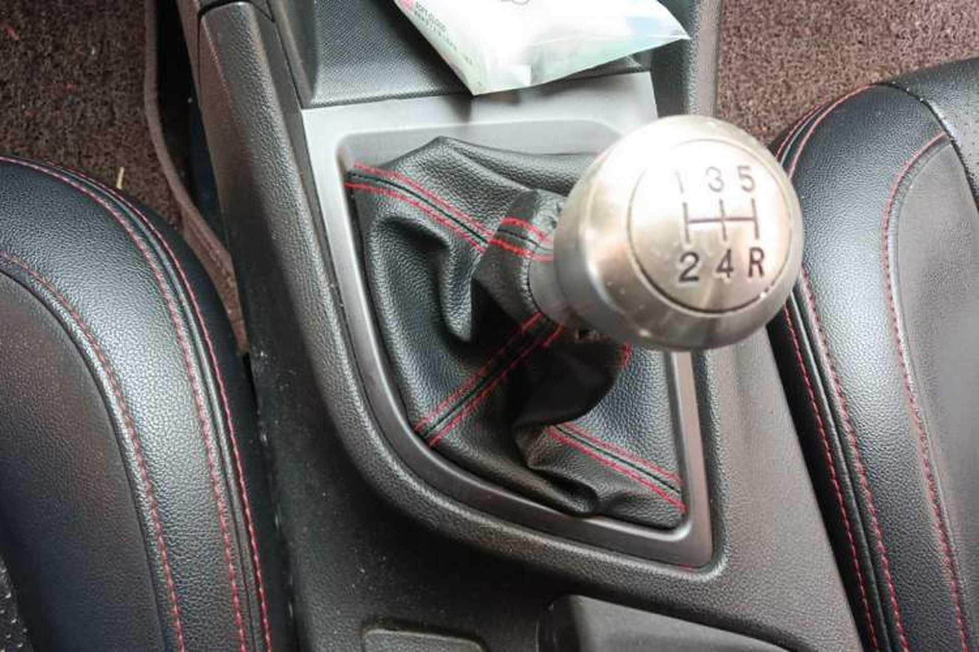 Used Chery Arrizo 5 2016 1.5L Manual Lingchao Edition Gear Lever