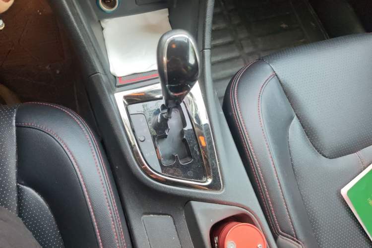 Used Chery Arrizo 5 2016 1.5L CVT Trendsetting Edition Gear Lever