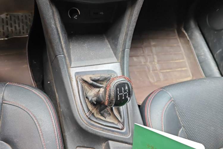 Used Chery Arrizo 5 2016 1.5L Manual Lingchao Edition Gear Lever