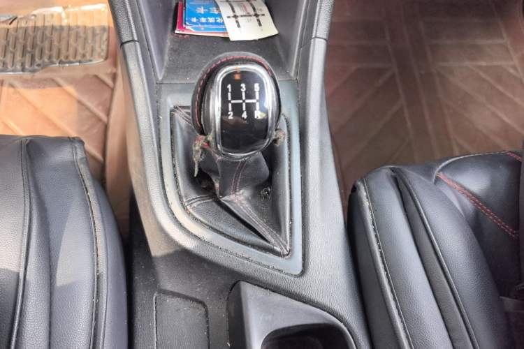 Used Chery Arrizo 5 2016 1.5L Manual Lingchao Edition Gear Lever