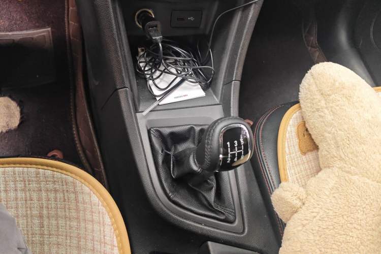 Used Chery Arrizo 5 2016 1.5L Manual Lingchao Edition Gear Lever