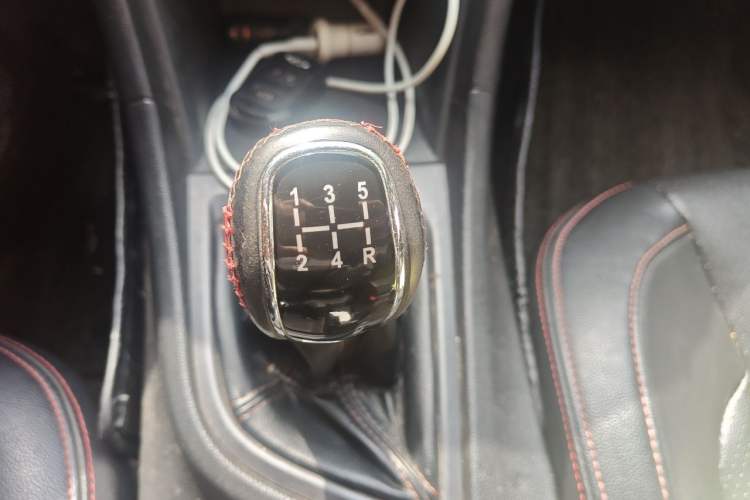 Used Chery Arrizo 5 2016 1.5L Manual Lingzhen Edition Gear Lever
