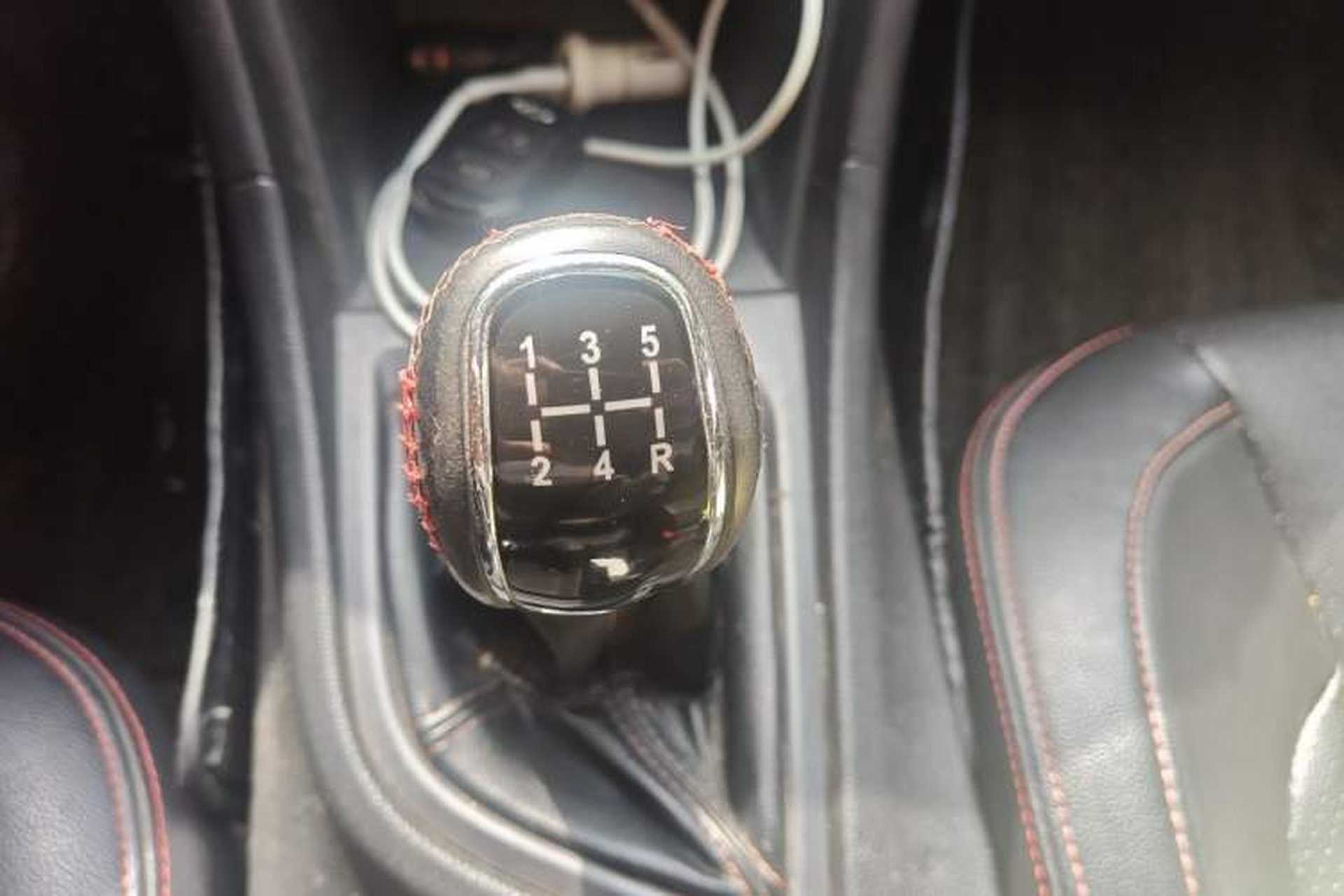 Used Chery Arrizo 5 2016 1.5L Manual Lingzhen Edition Gear Lever