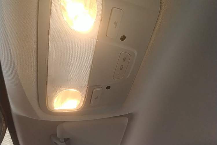 Used Chery Arrizo 5 2016 1.5L CVT Trendsetting Edition Headliner