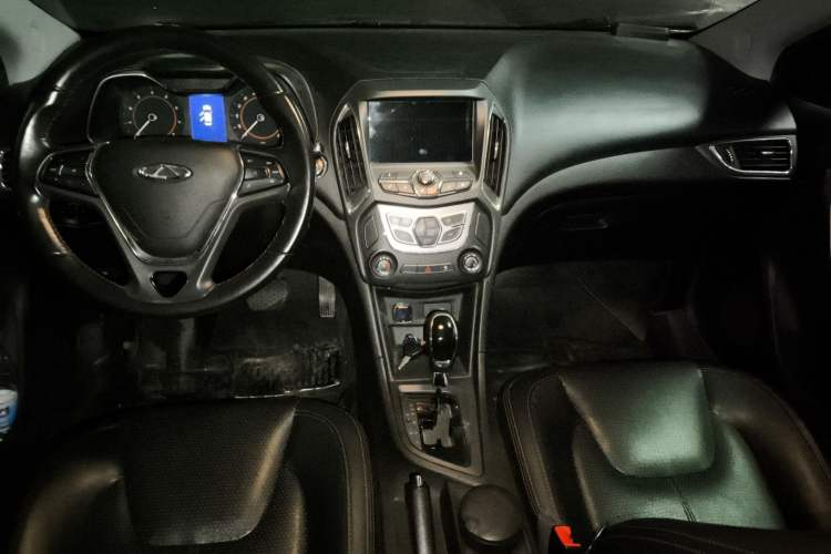 Used Chery Arrizo 5 2016 1.5L CVT Luxury Edition Interior 2