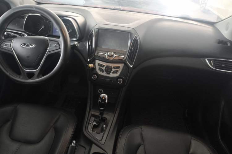 Used Chery Arrizo 5 2016 1.5L CVT Trendsetting Edition Interior 2