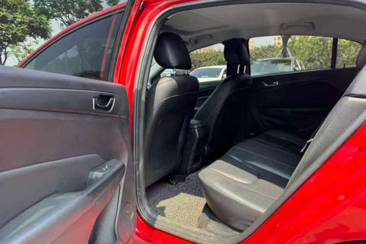 Used Chery Arrizo 5 2016 1.5L Manual Lingrui Edition Interior 3