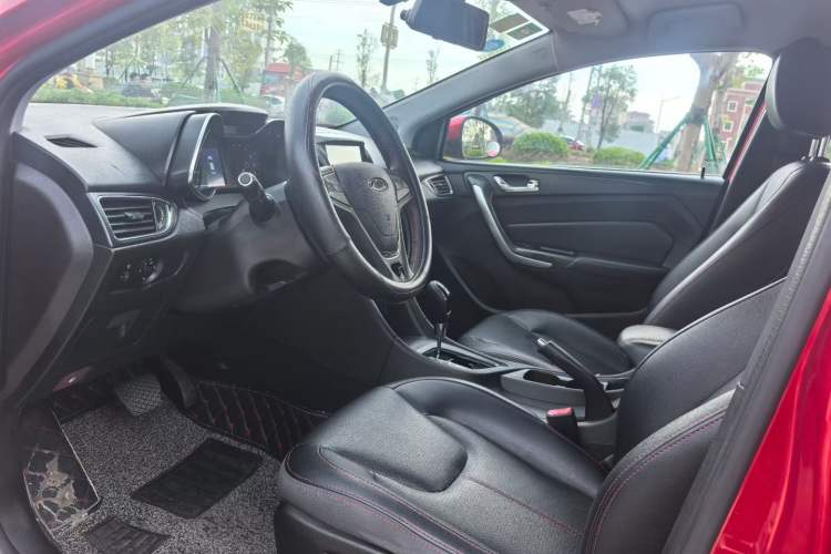 Used Chery Arrizo 5 2016 1.5L CVT Trendsetting Edition Interior 5