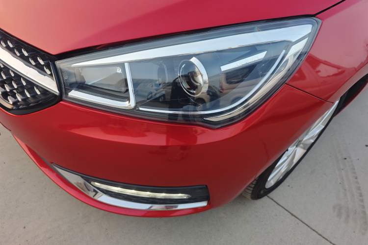 Used Chery Arrizo 5 2016 1.5L CVT Trendsetting Edition Left Front Headlight