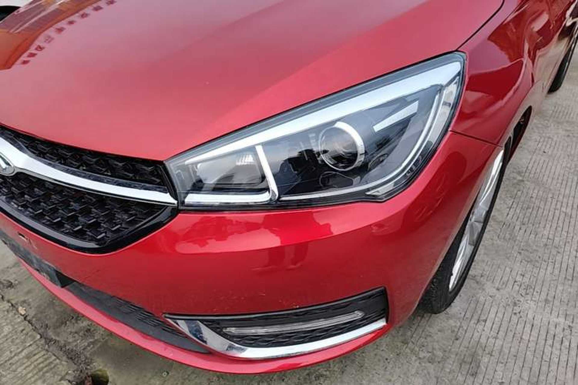 Used Chery Arrizo 5 2016 1.5L CVT Trendsetting Edition Left Front Headlight