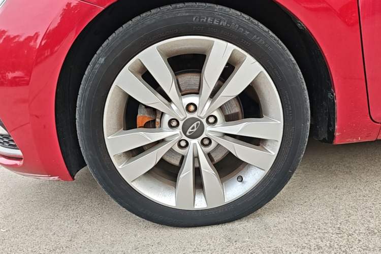 Used Chery Arrizo 5 2016 1.5L CVT Trendsetting Edition Left Front Wheel Hub