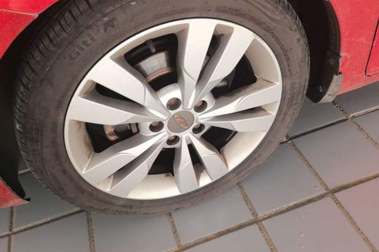 Used Chery Arrizo 5 2016 1.5L CVT Lingrui Edition Left Front Wheel Hub
