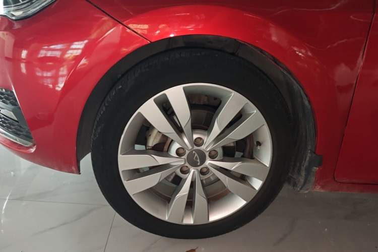 Used Chery Arrizo 5 2016 1.5L Manual Lingchao Edition Left Front Wheel Hub