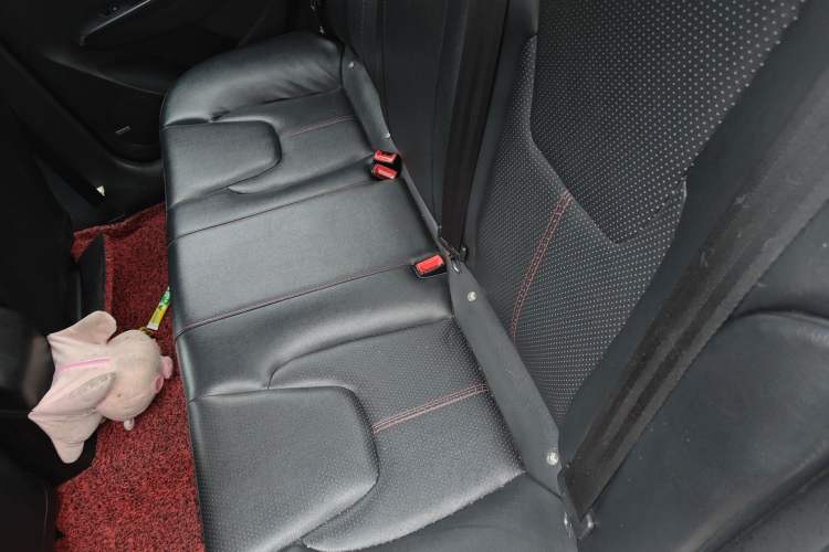 Used Chery Arrizo 5 2016 1.5L CVT Trendsetting Edition Left Rear Seat