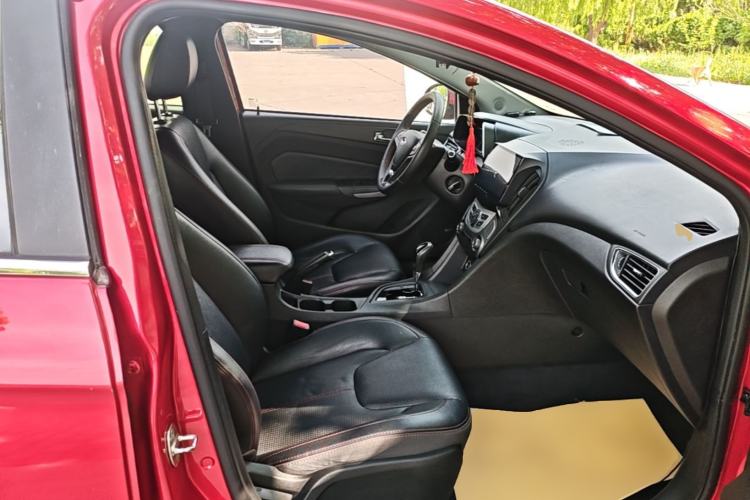 Used Chery Arrizo 5 2016 1.5L CVT Trendsetting Edition Right Front Seat