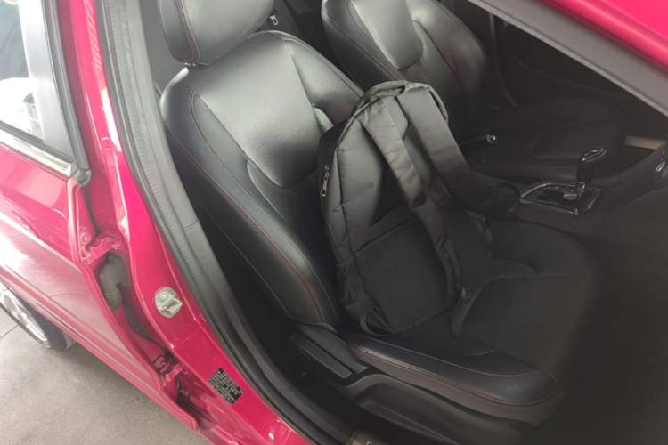 Used Chery Arrizo 5 2016 1.5L CVT Trendsetting Edition Right Front Seat