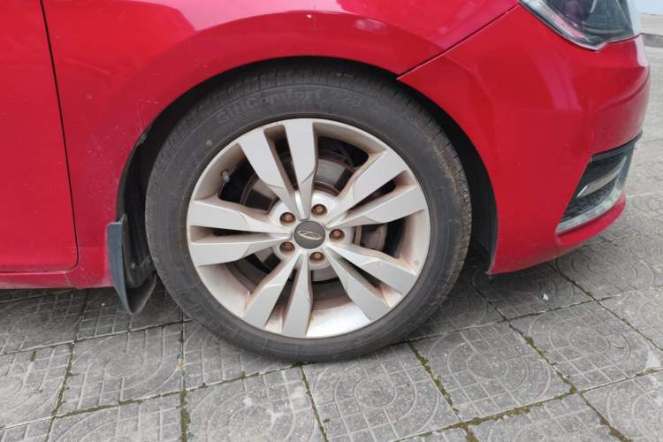 Used Chery Arrizo 5 2016 1.5L CVT Lingrui Edition Right Front Wheel Hub