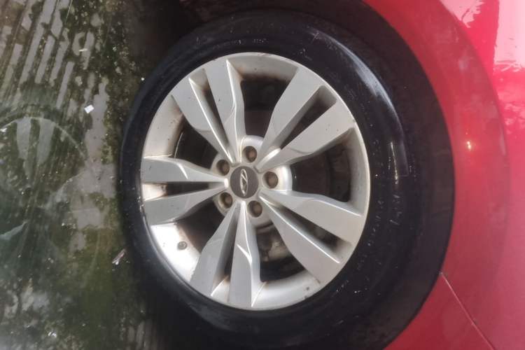 Used Chery Arrizo 5 2016 1.5L CVT Trendsetting Edition Right Front Wheel Hub