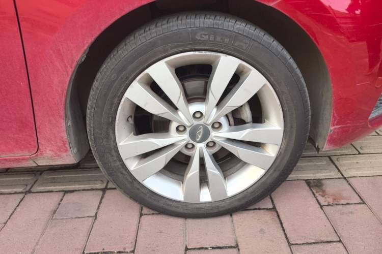 Used Chery Arrizo 5 2016 1.5L Manual Lingchao Edition Right Front Wheel Hub