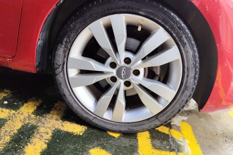 Used Chery Arrizo 5 2016 1.5L Manual Lingchao Edition Right Front Wheel Hub