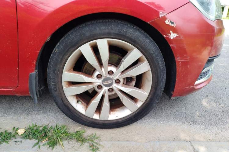 Used Chery Arrizo 5 2016 1.5L CVT Trendsetting Edition Right Front Wheel Hub