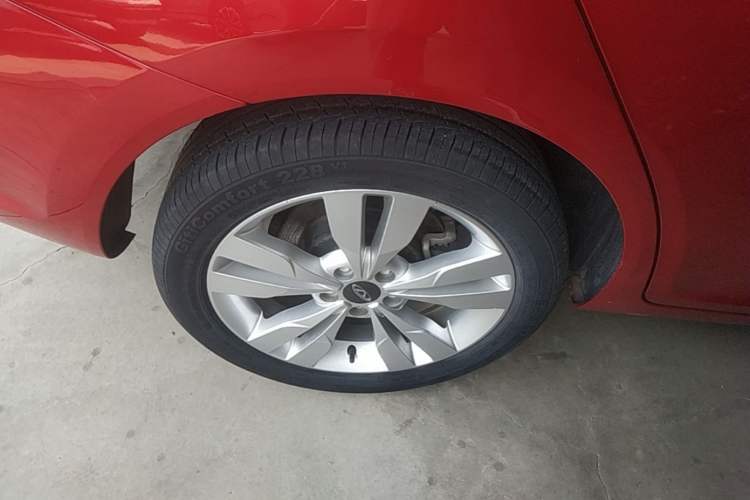 Used Chery Arrizo 5 2016 1.5L CVT Trendsetting Edition Right Rear Wheel Hub