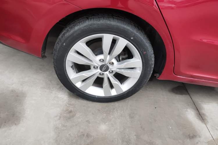 Used Chery Arrizo 5 2016 1.5L CVT Trendsetting Edition Right Rear Wheel Hub