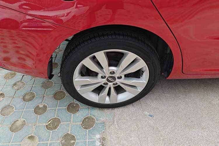 Used Chery Arrizo 5 2016 1.5L CVT Lingrui Edition Right Rear Wheel Hub