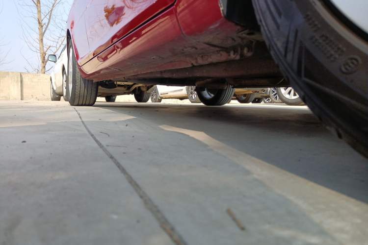 Used Chery Arrizo 5 2016 1.5L CVT Trendsetting Edition Right Side Sill