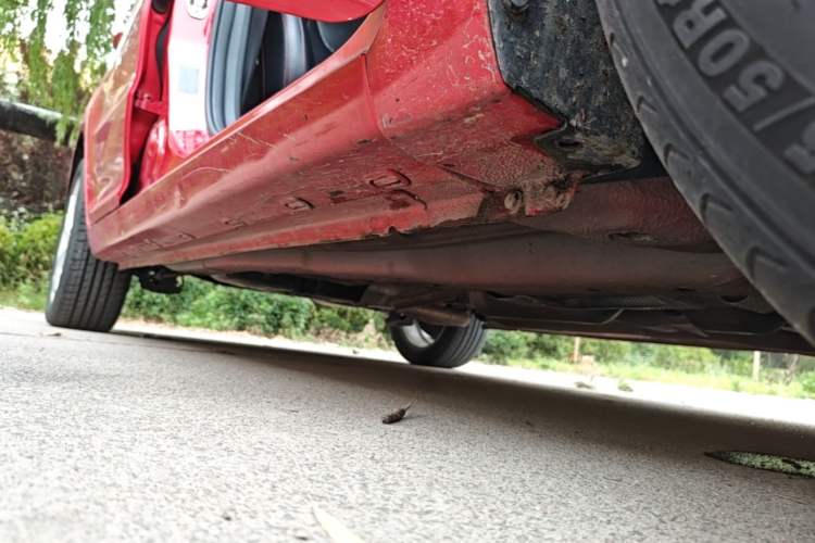 Used Chery Arrizo 5 2016 1.5L CVT Trendsetting Edition Right Side Sill