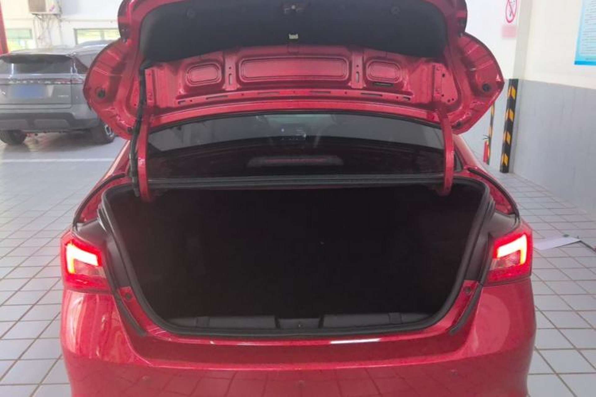 Used Chery Arrizo 5 2016 1.5L CVT Trendsetting Edition Trunk