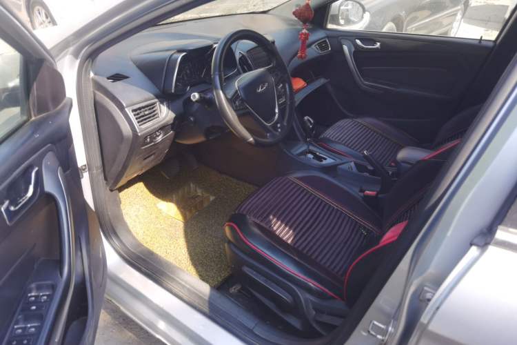 Used Chery Arrizo 5 2016 1.5L CVT Trendsetting Edition Driver Seat