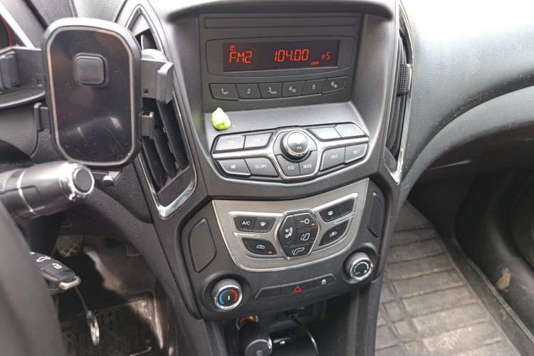 Used Chery Arrizo 5 2016 1.5L Manual Lingchao Edition Audio And AC Panel