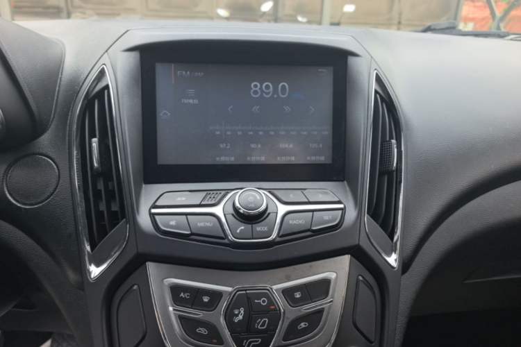 Used Chery Arrizo 5 2016 1.5L Manual Lingrui Edition Audio And AC Panel
