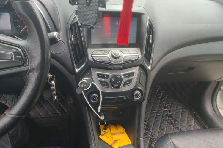 Used Chery Arrizo 5 2016 1.5L Manual Lingrui Edition Audio And AC Panel
