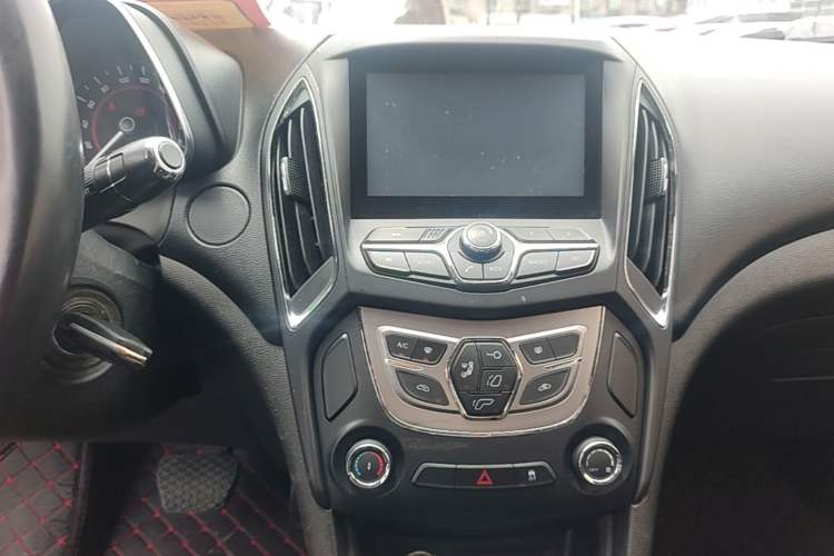 Used Chery Arrizo 5 2016 1.5L CVT Lingrui Edition Audio And AC Panel
