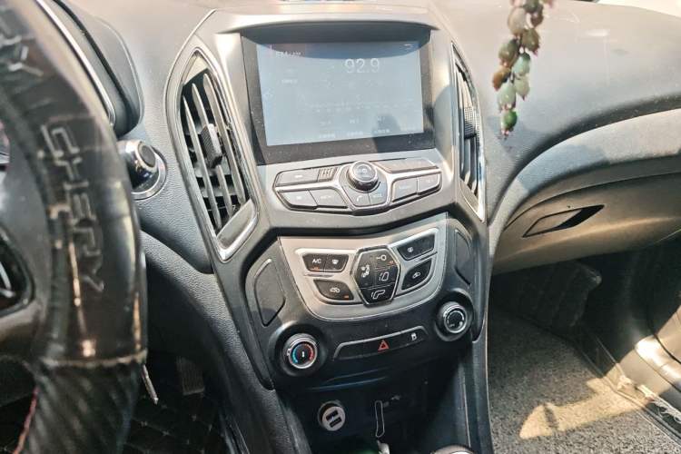 Used Chery Arrizo 5 2016 1.5L CVT Lingrui Edition Audio And AC Panel