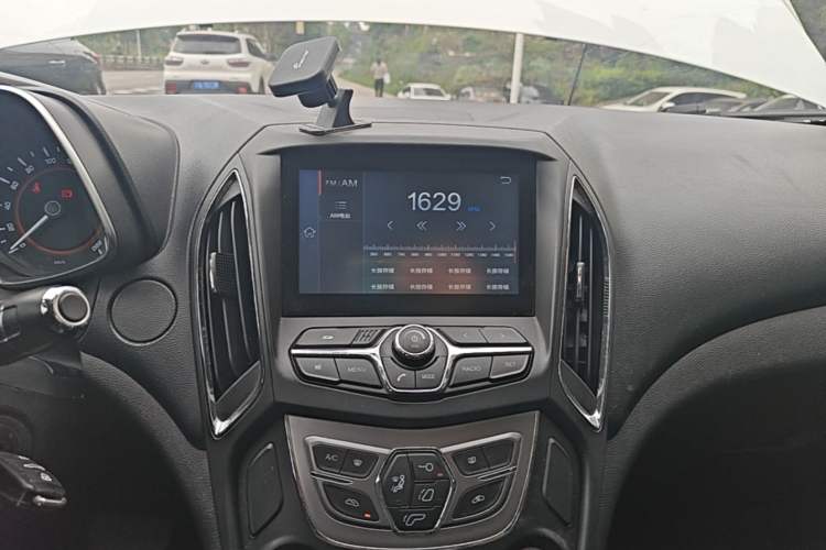 Used Chery Arrizo 5 2016 1.5L CVT Lingrui Edition Audio And AC Panel