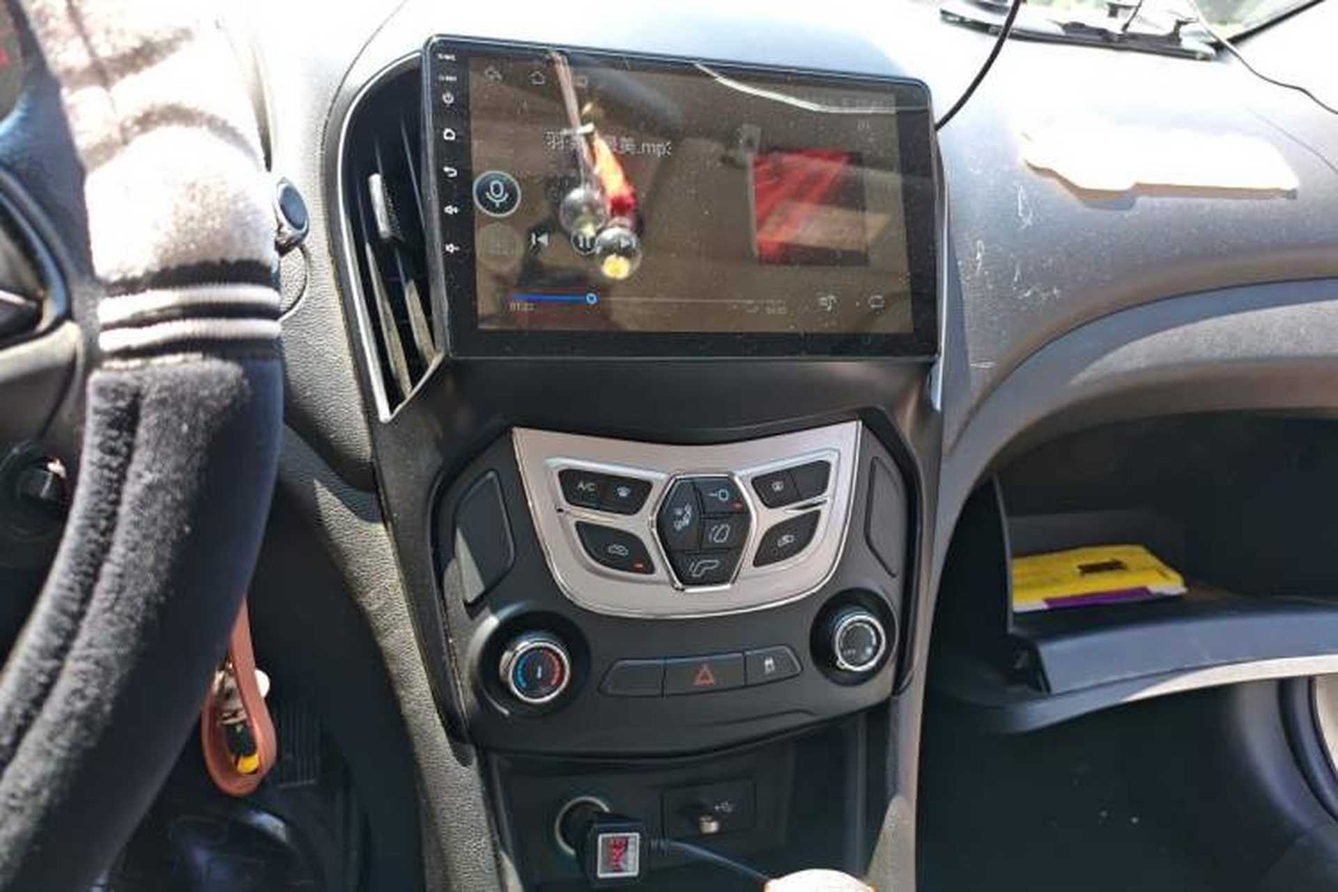 Used Chery Arrizo 5 2016 1.5L CVT Trendsetting Edition Audio And AC Panel