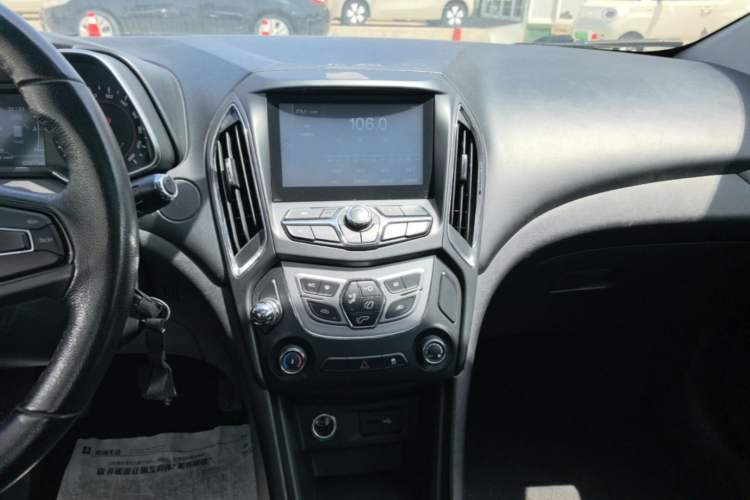Used Chery Arrizo 5 2016 1.5L Manual Lingrui Edition Audio And AC Panel
