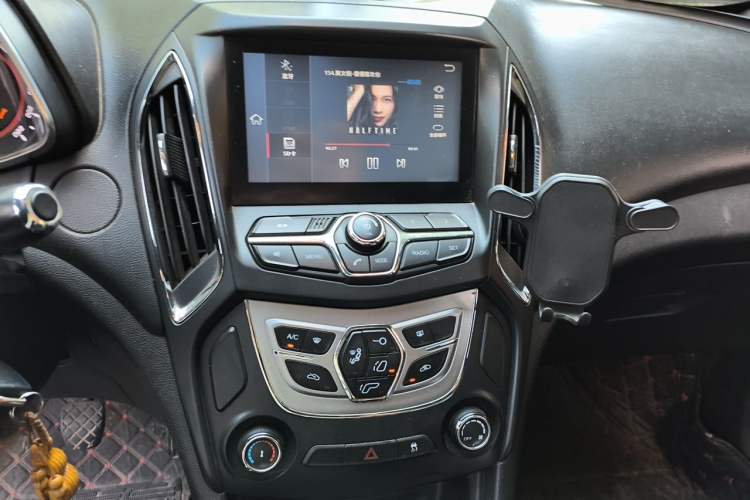 Used Chery Arrizo 5 2016 1.5L Manual Lingrui Edition Audio And AC Panel