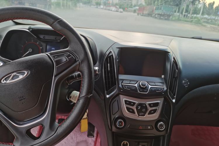 Used Chery Arrizo 5 2016 1.5L CVT Trendsetting Edition Audio And AC Panel