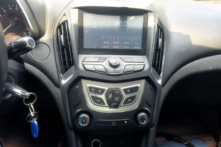 Used Chery Arrizo 5 2016 1.5L CVT Lingrui Edition Audio And AC Panel