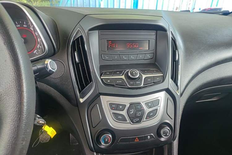 Used Chery Arrizo 5 2016 1.5L Manual Lingchao Edition Audio And AC Panel