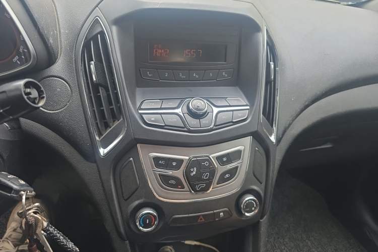 Used Chery Arrizo 5 2016 1.5L CVT Trendsetting Edition Audio And AC Panel