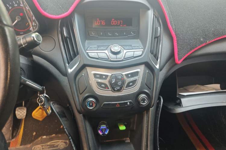 Used Chery Arrizo 5 2016 1.5L Manual Lingchao Edition Audio And AC Panel