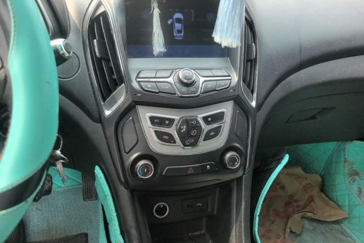 Used Chery Arrizo 5 2016 1.5L Manual Lingchao Edition Audio And AC Panel