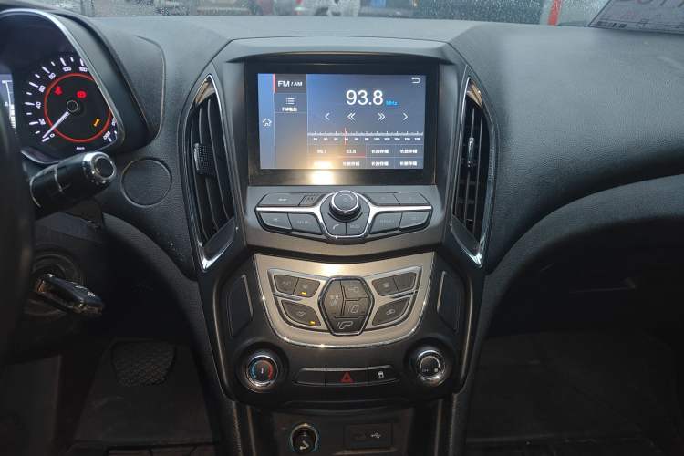 Used Chery Arrizo 5 2016 1.5L CVT Lingrui Edition Audio And AC Panel