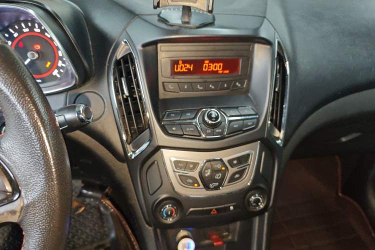 Used Chery Arrizo 5 2016 1.5L Manual Lingchao Edition Audio And AC Panel